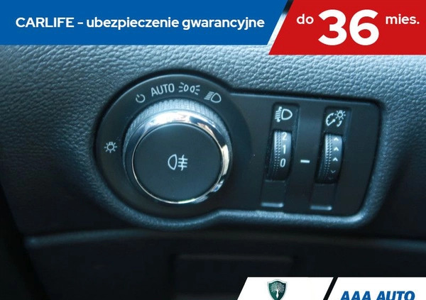 Opel Astra cena 26000 przebieg: 175943, rok produkcji 2011 z Poznań małe 172